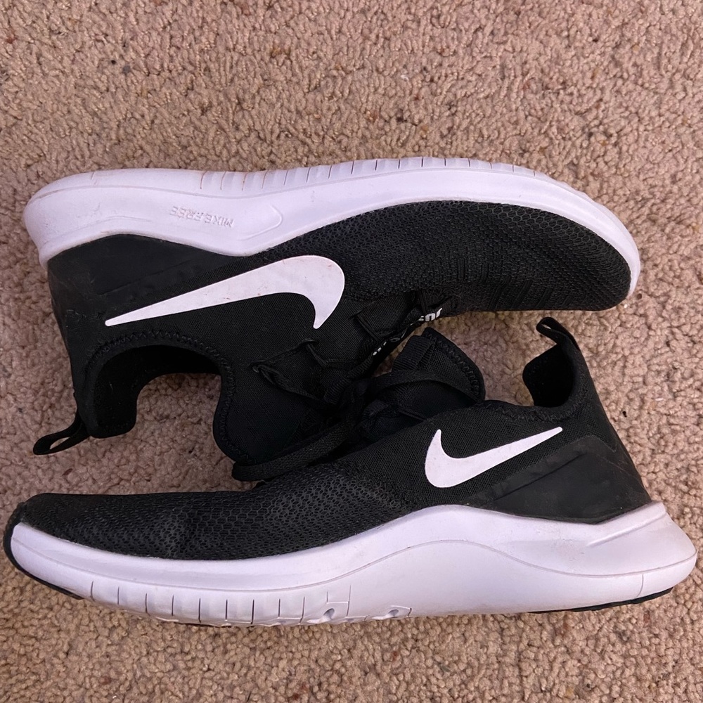 Nike size 9.5 women’s free RN training shoes